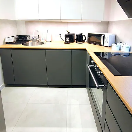 Falcon 6 Metro Sgh Varsovia