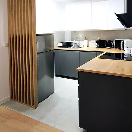 Apartamento Falcon 6 Metro Sgh Varsovia