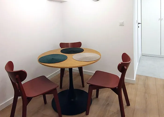 Falcon 6 Metro Sgh Warschau