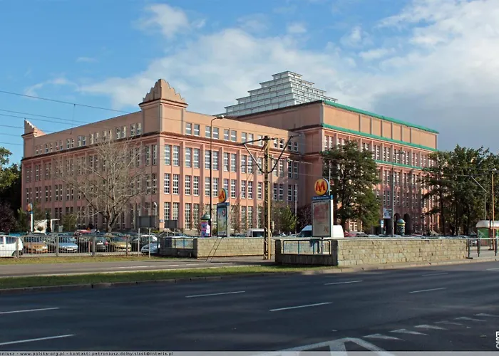 Falcon 6 Metro Sgh Appartement Warschau